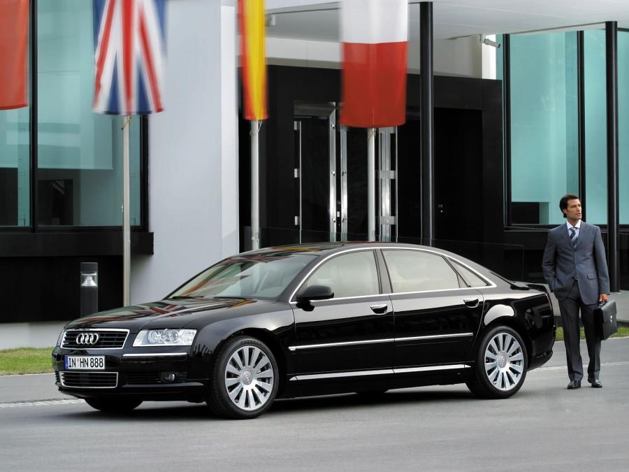  Audi A8 (D3) 2003 года  (фото 3 из 7)